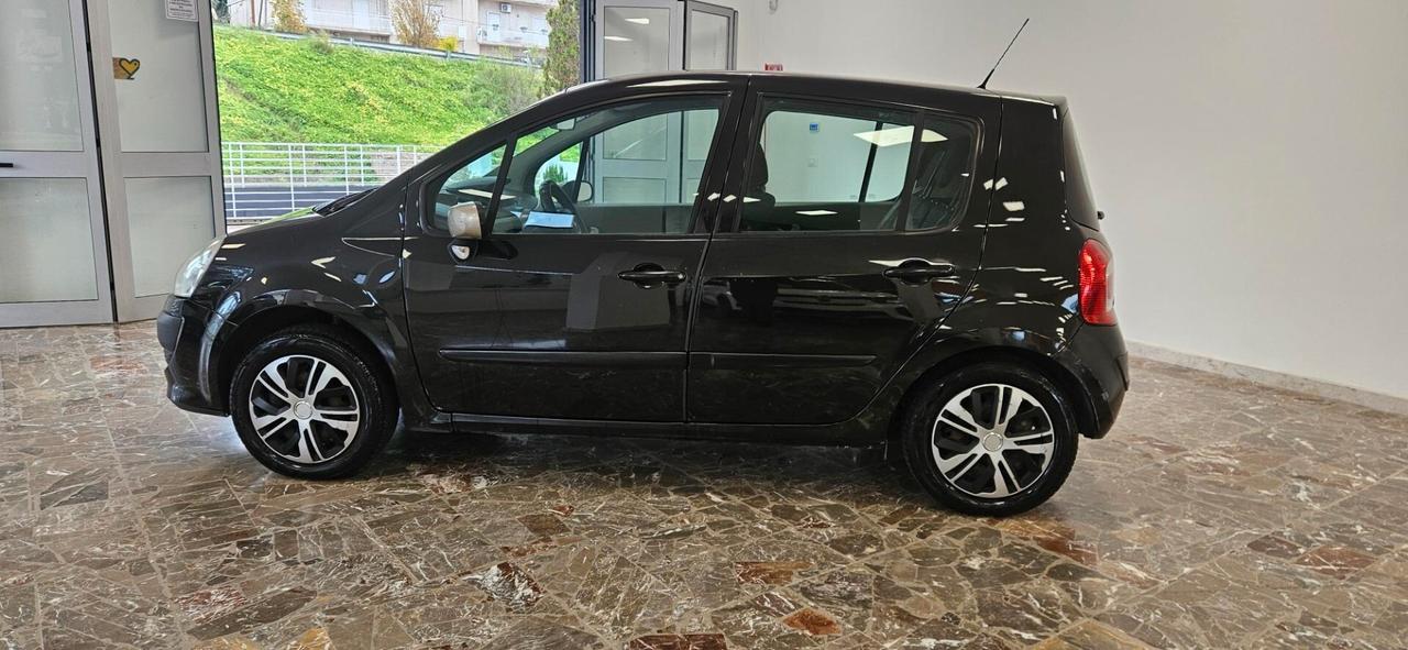 Renault Modus Grand 1.2 16V Live