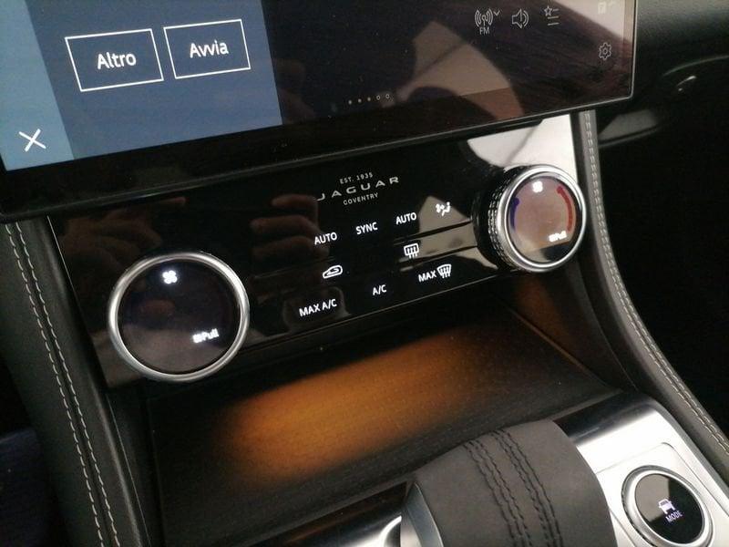 Jaguar F-Pace 2.0 i4 R-Dynamic Black awd 250cv auto