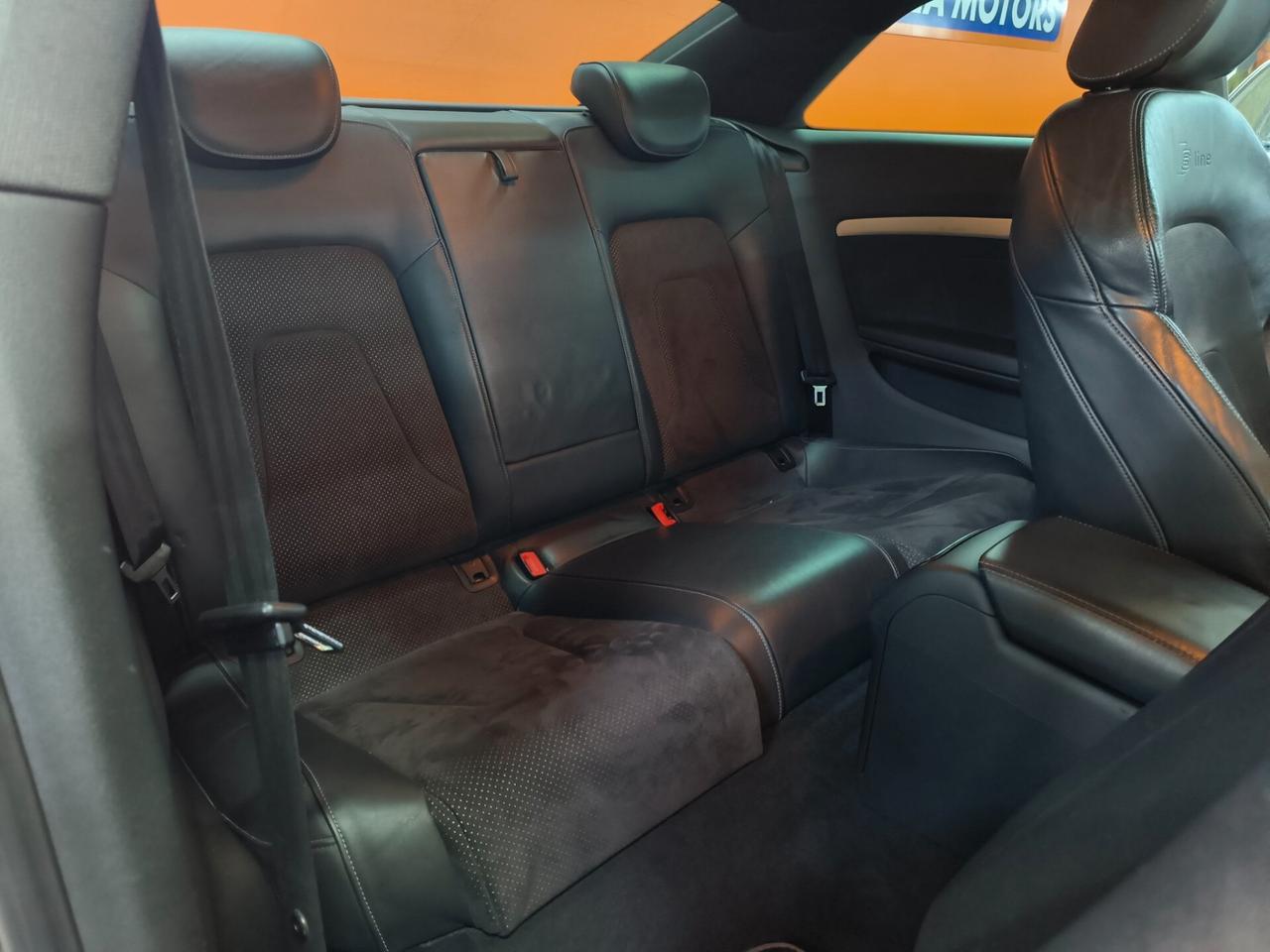 Audi A5 Coupé 2.0 TDI 177 CV S-line Total Black