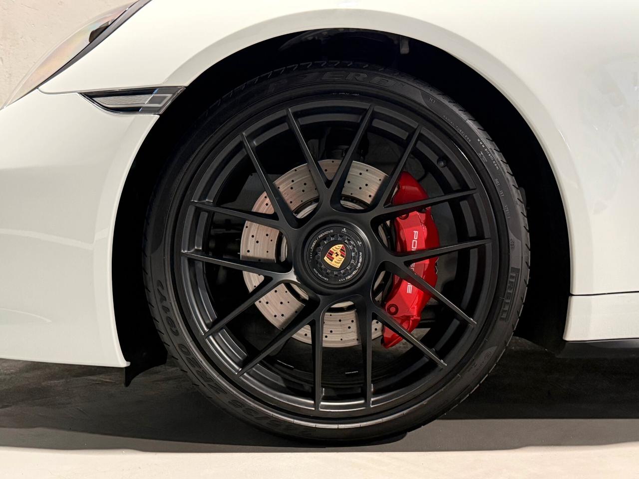 Porsche 911 3.0 Targa 4 GTS