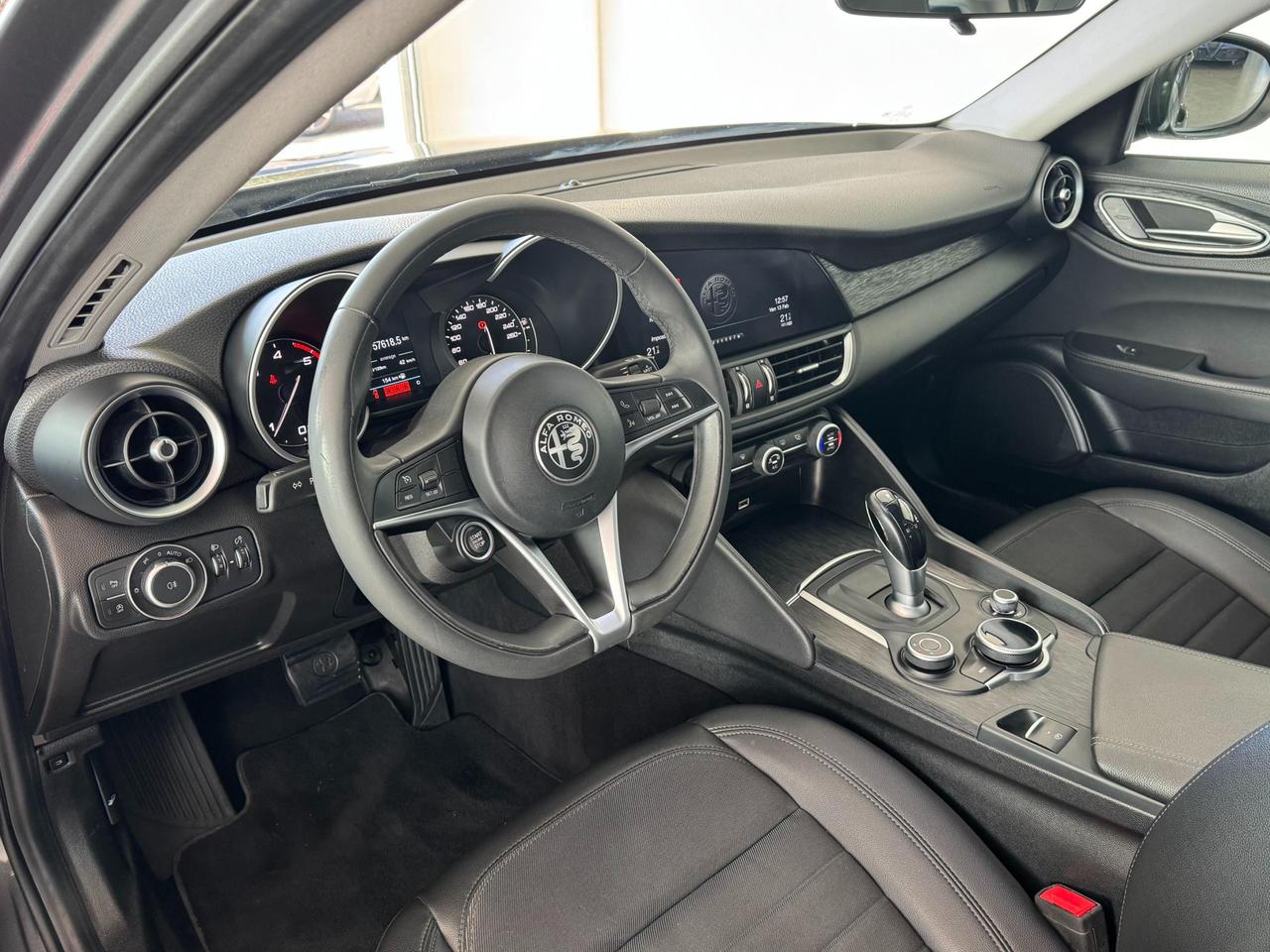 Alfa Romeo Giulia Giulia 2.2 t Super 160cv auto my19