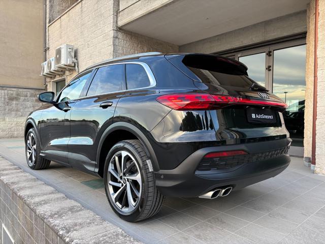 AUDI Q5 2.0 TDI mHEV+ S tronic quattro Business Advanced