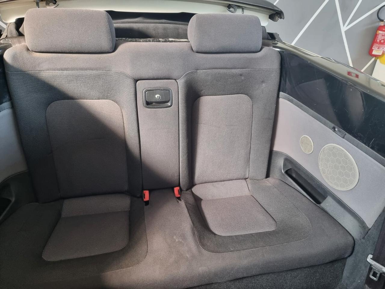 Volkswagen New Beetle 1.9 TDI 101 CV Cabrio