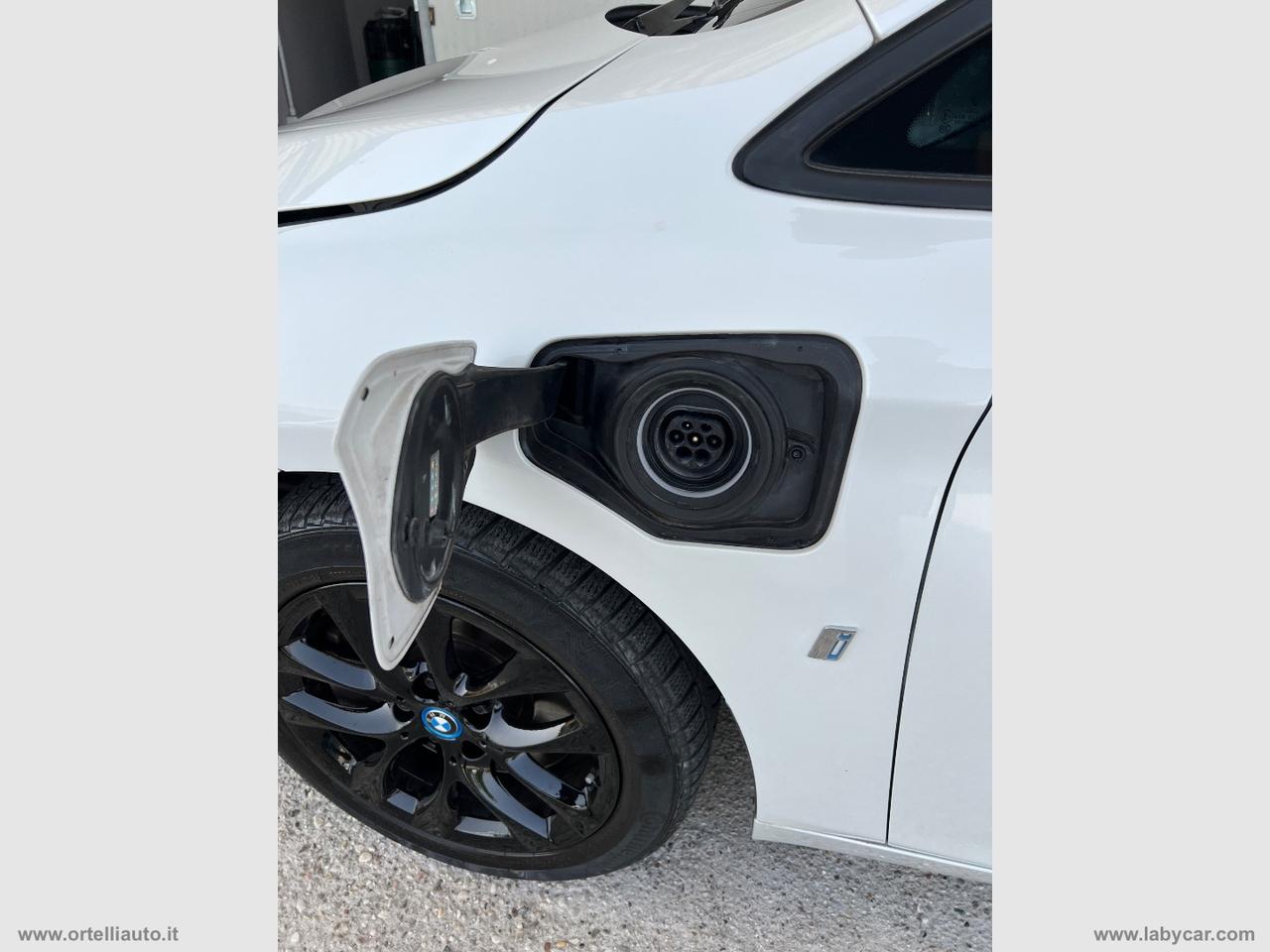 BMW 225xe Active Tourer iPerf.Advantage aut.