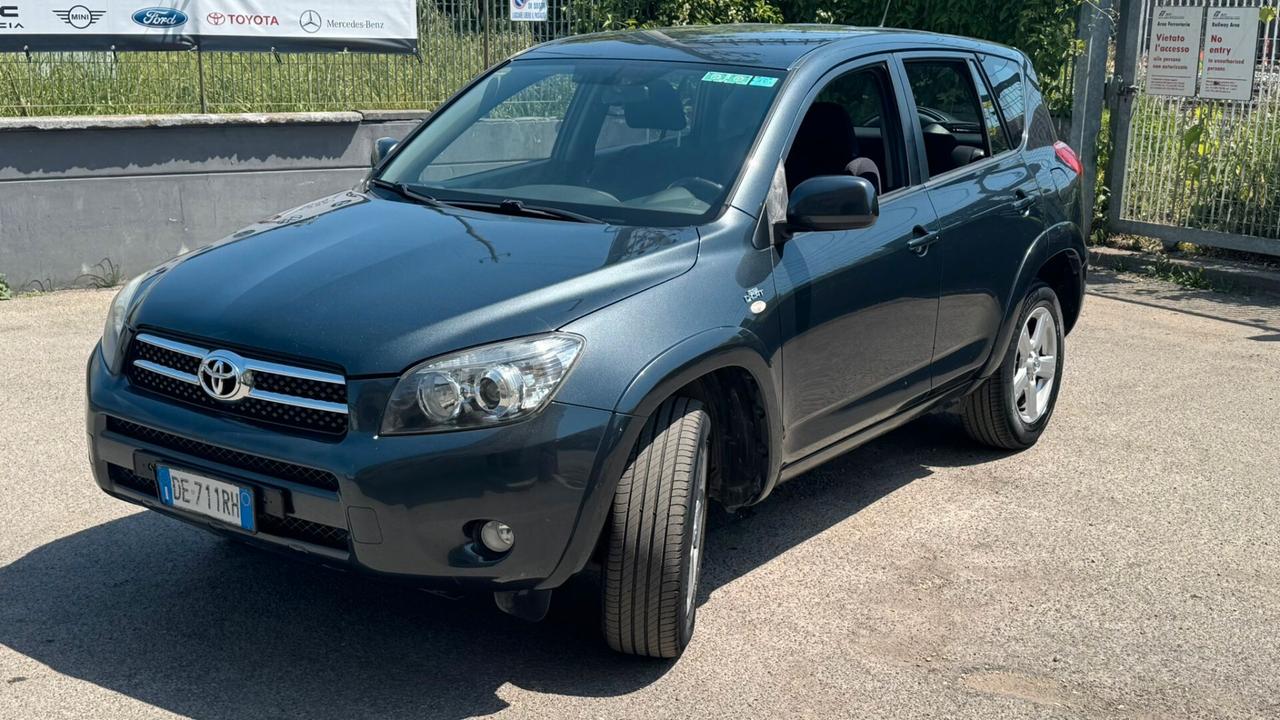 Toyota RAV 4 RAV4 2.2 D-4D 136 CV Sol