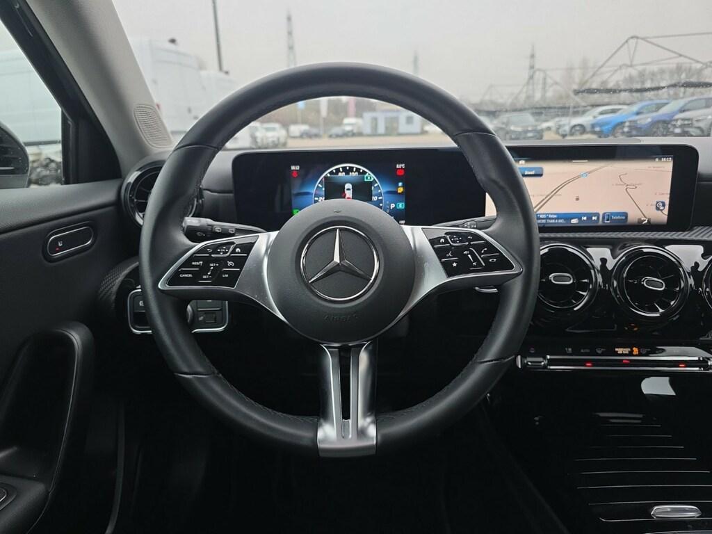 Mercedes Classe A 180 180 D Advanced 8G-DCT