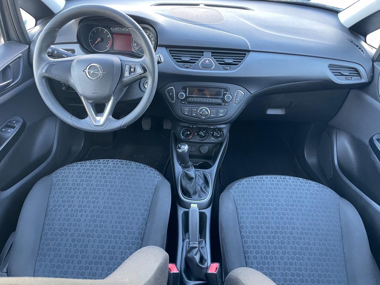 Opel Corsa 1.4 Benzina / GPL - Neopatentati