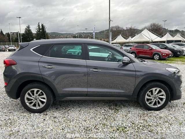 Hyundai TUCSON 2.0 crdi Comfort 4wd 136cv auto TUTTA TAGLIANDATA