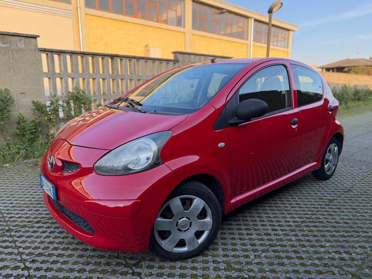Toyota Aygo 1.0 12V VVT-i 5 porte Sound