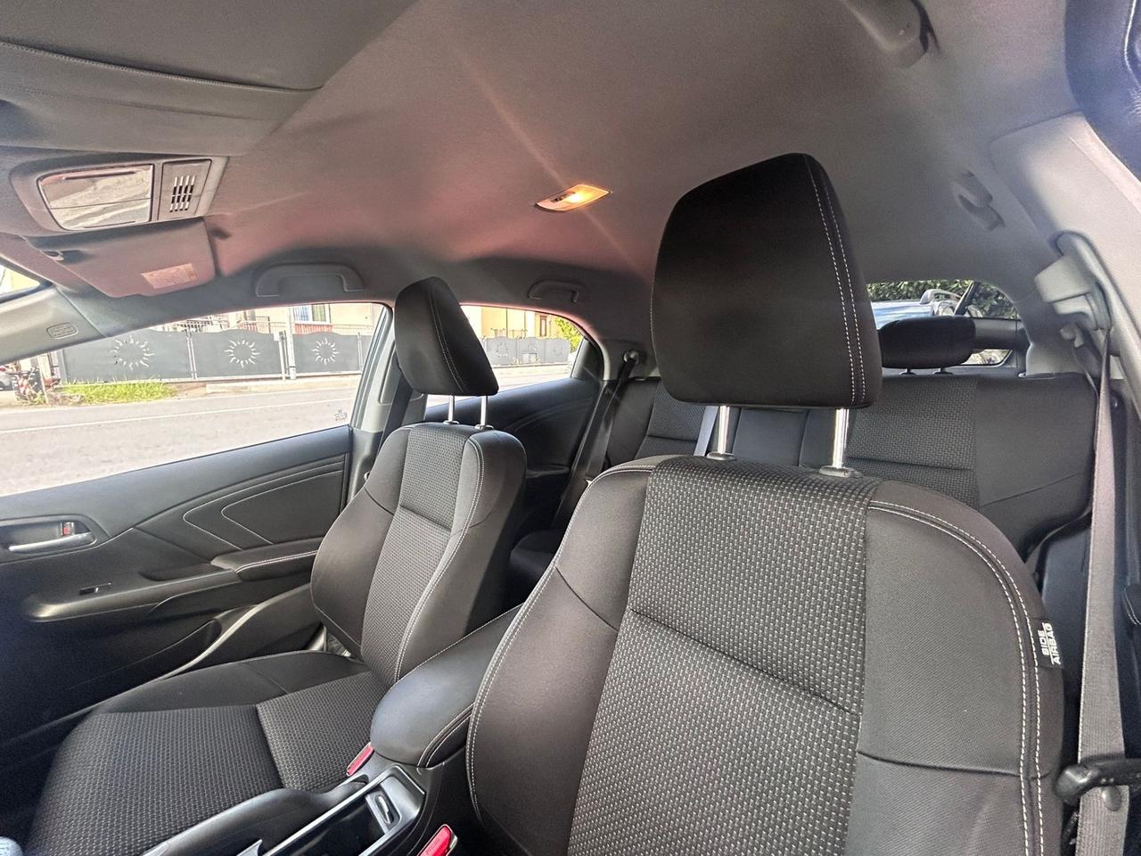 Honda Civic 1.6 i-DTEC Lifestyle Navi ADAS