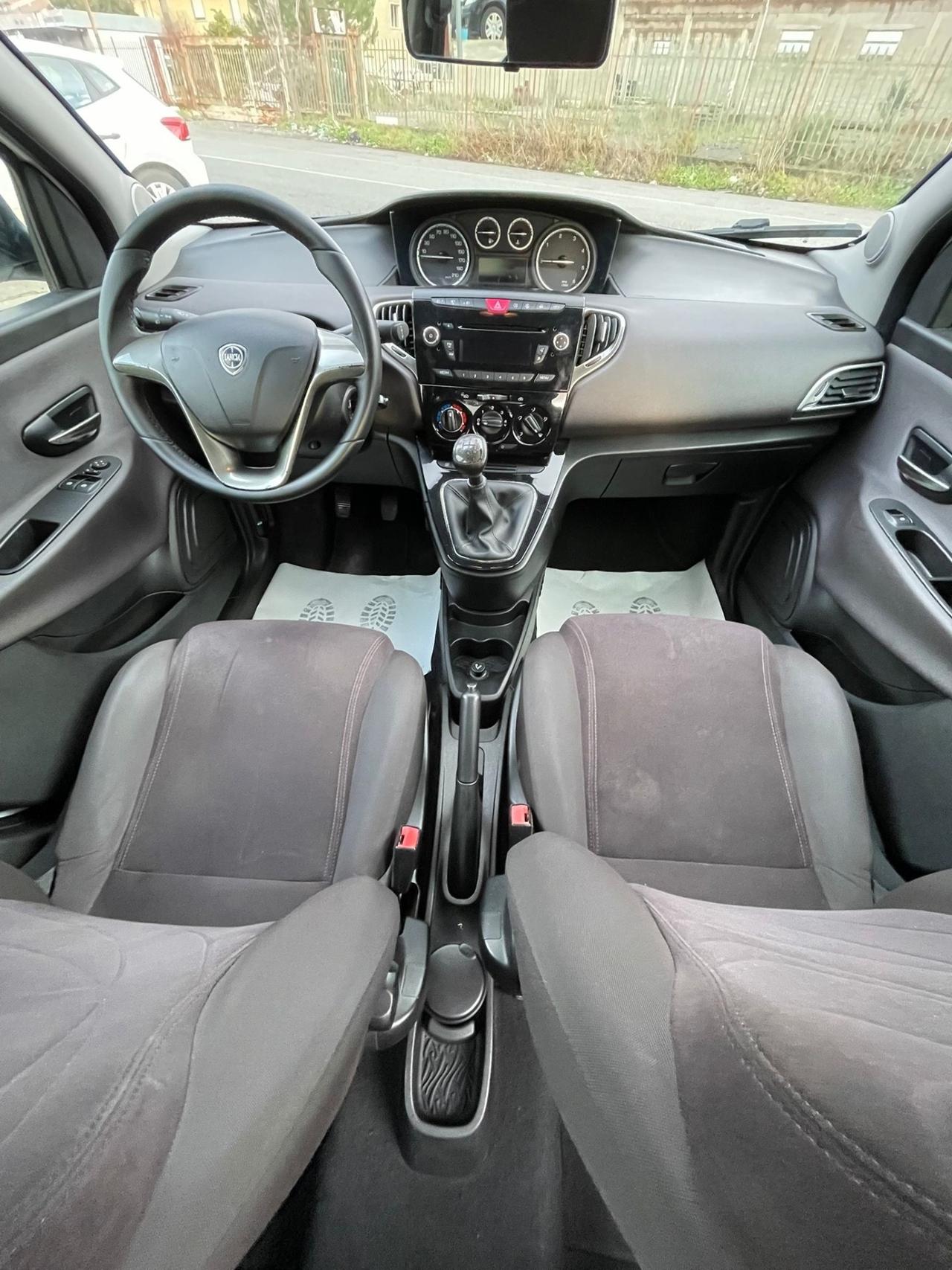 Lancia Ypsilon 1.3 MJT