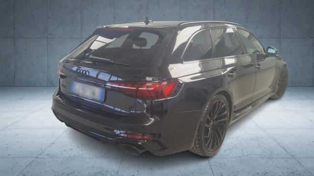 AUDI RS4 4 Avant Aut.