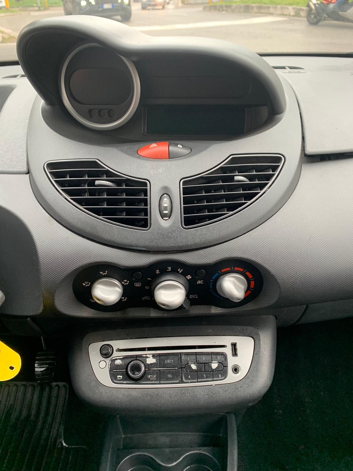 Renault Twingo 1.2 16V Live