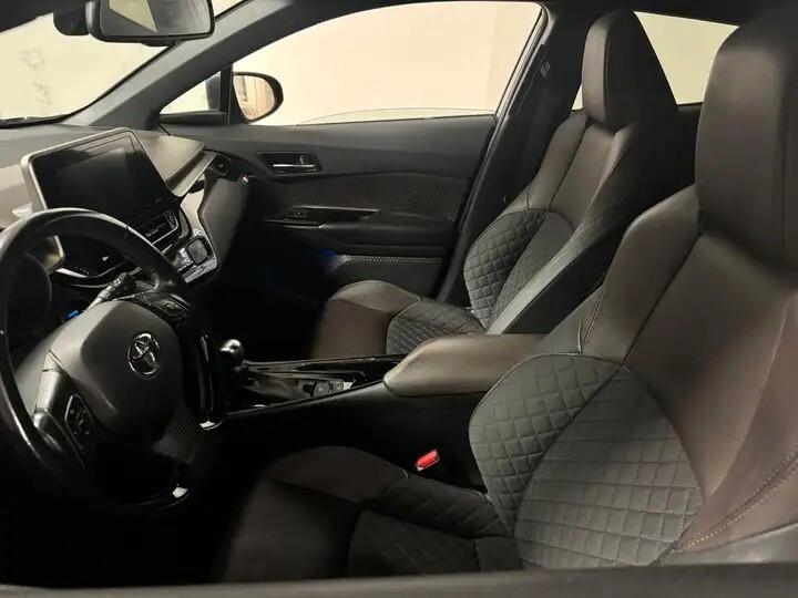 Toyota C-HR 1.8 Hybrid E-CVT Lounge
