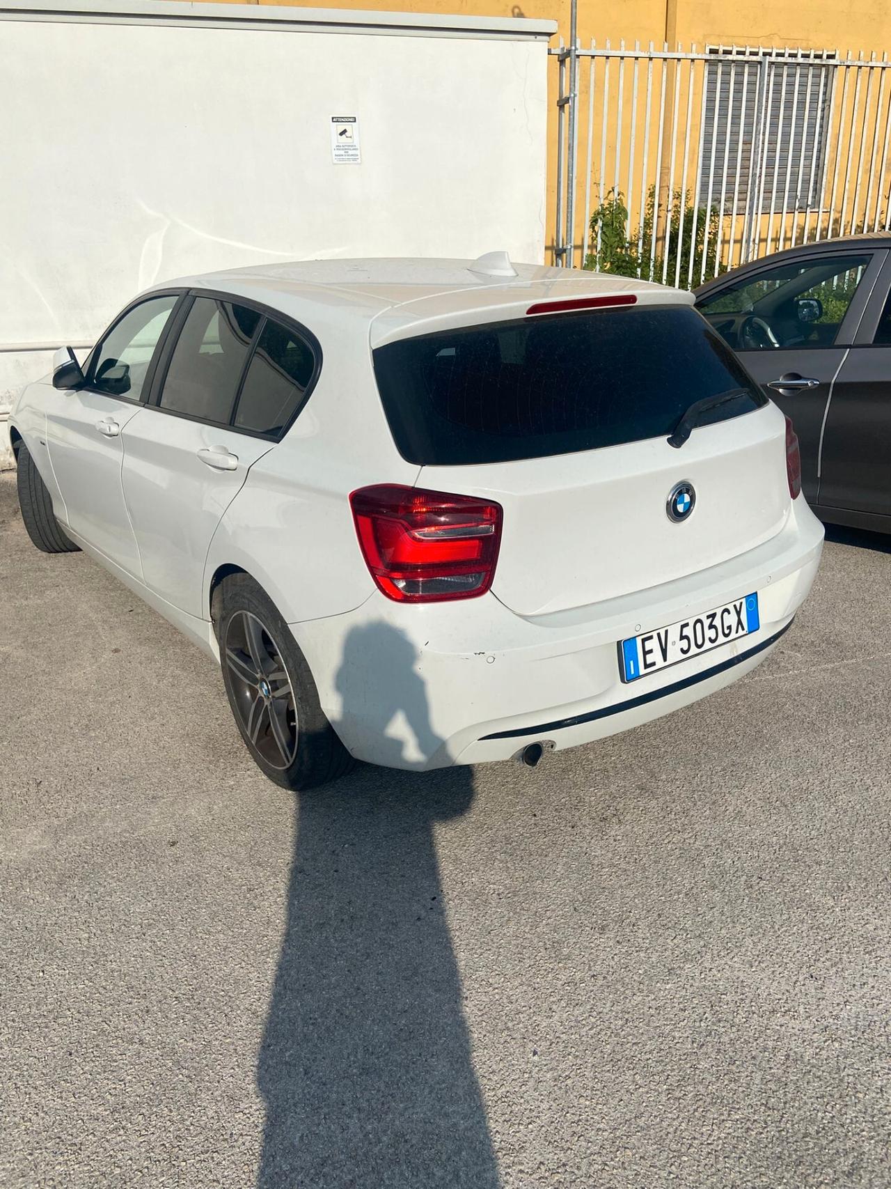 Bmw 118 118d 5p. Msport interno esterno