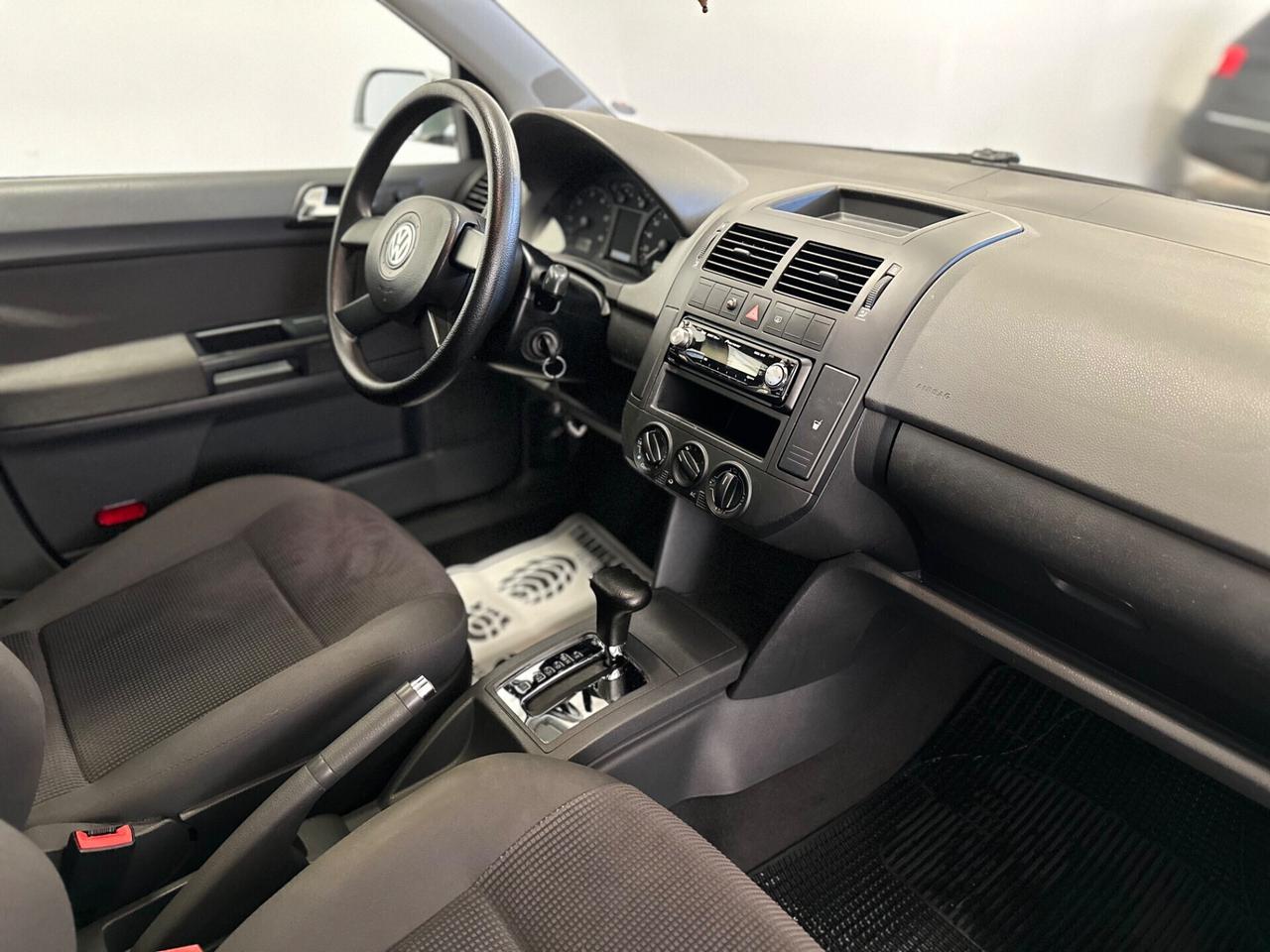 Volkswagen Polo 1.4 16V 5p. Comfortline AUTOMATICA NEOPATENTATI