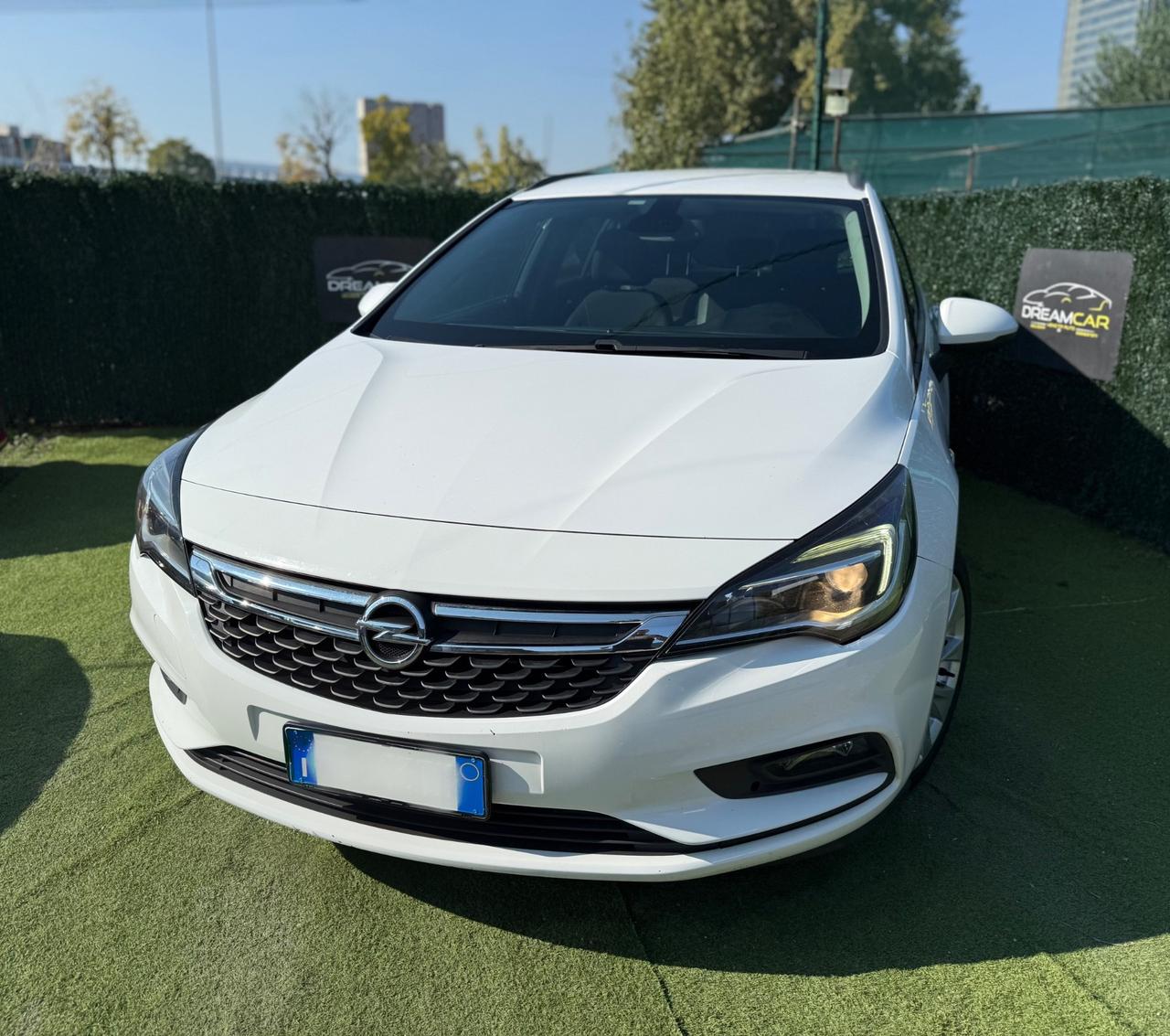 Opel ASTRA 2016 1.6 DIESEL FARI LED NAVI FULL OPTIONAL