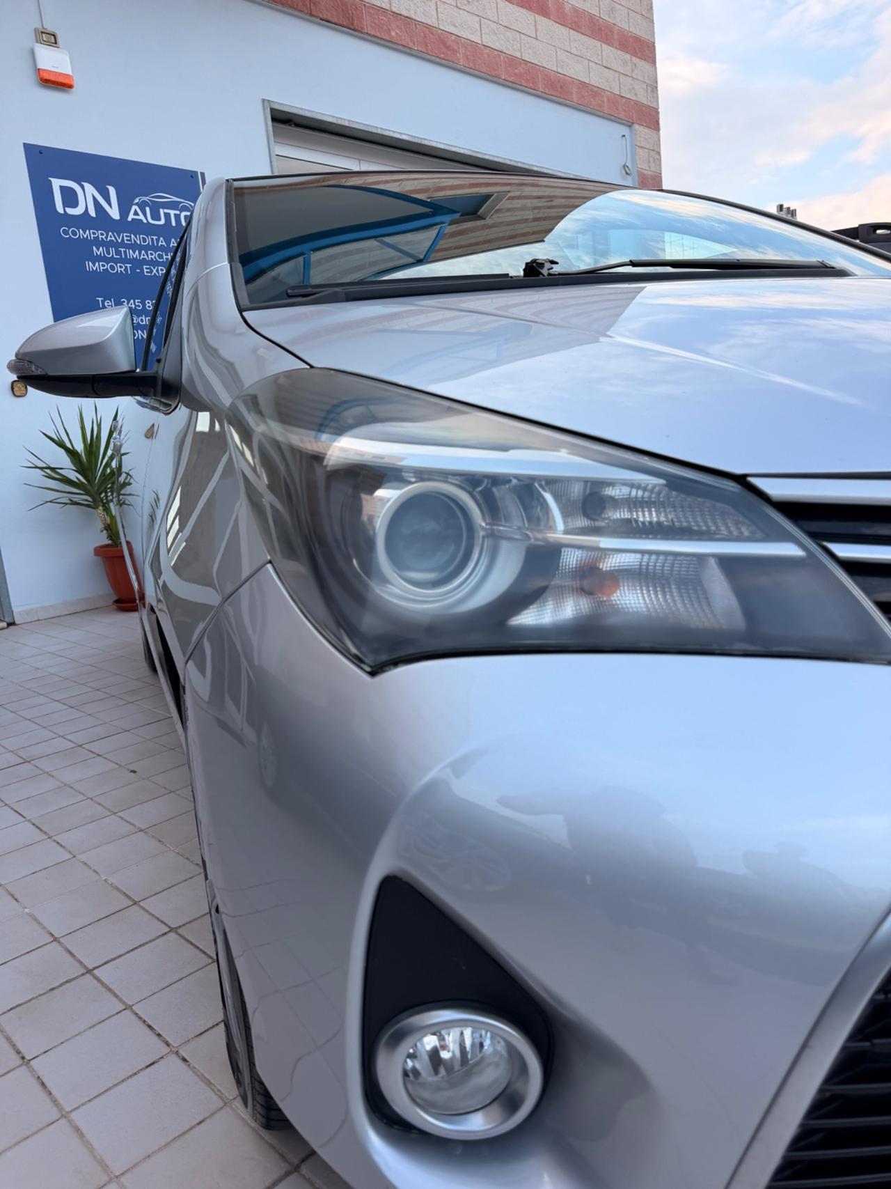 Toyota Yaris 1.5 Hybrid 5 porte Cool