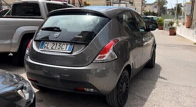LANCIA YPSILON - ANNO 2022 - Cc 1.0 - Cv 70