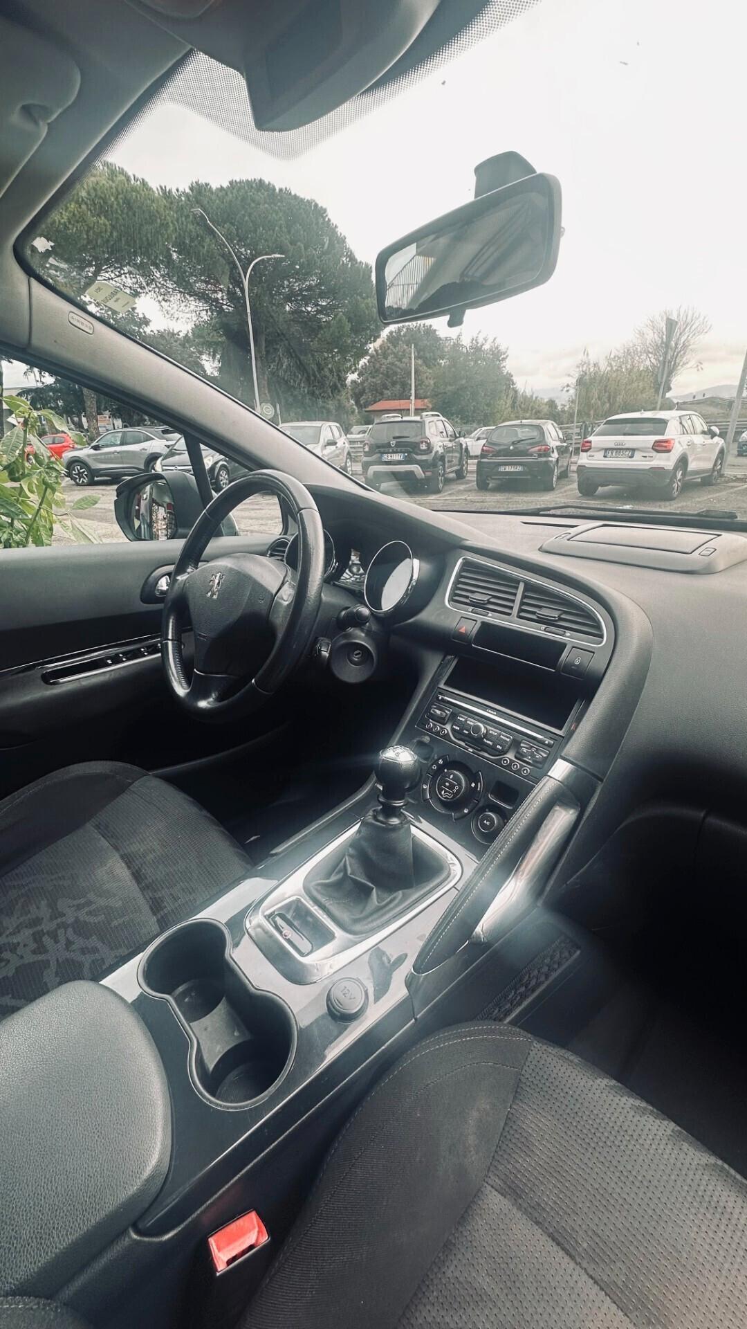 Peugeot 3008 1.6 HDi 110CV Business