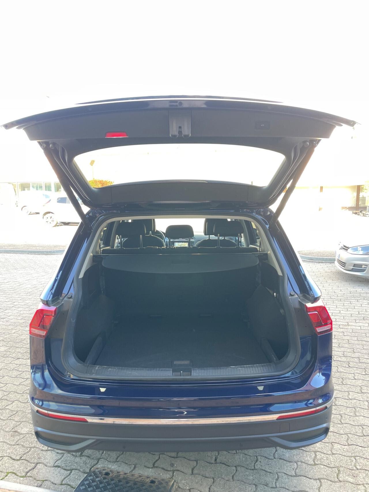 Volkswagen Tiguan Allspace 2.0 TDI SCR DSG R-Line