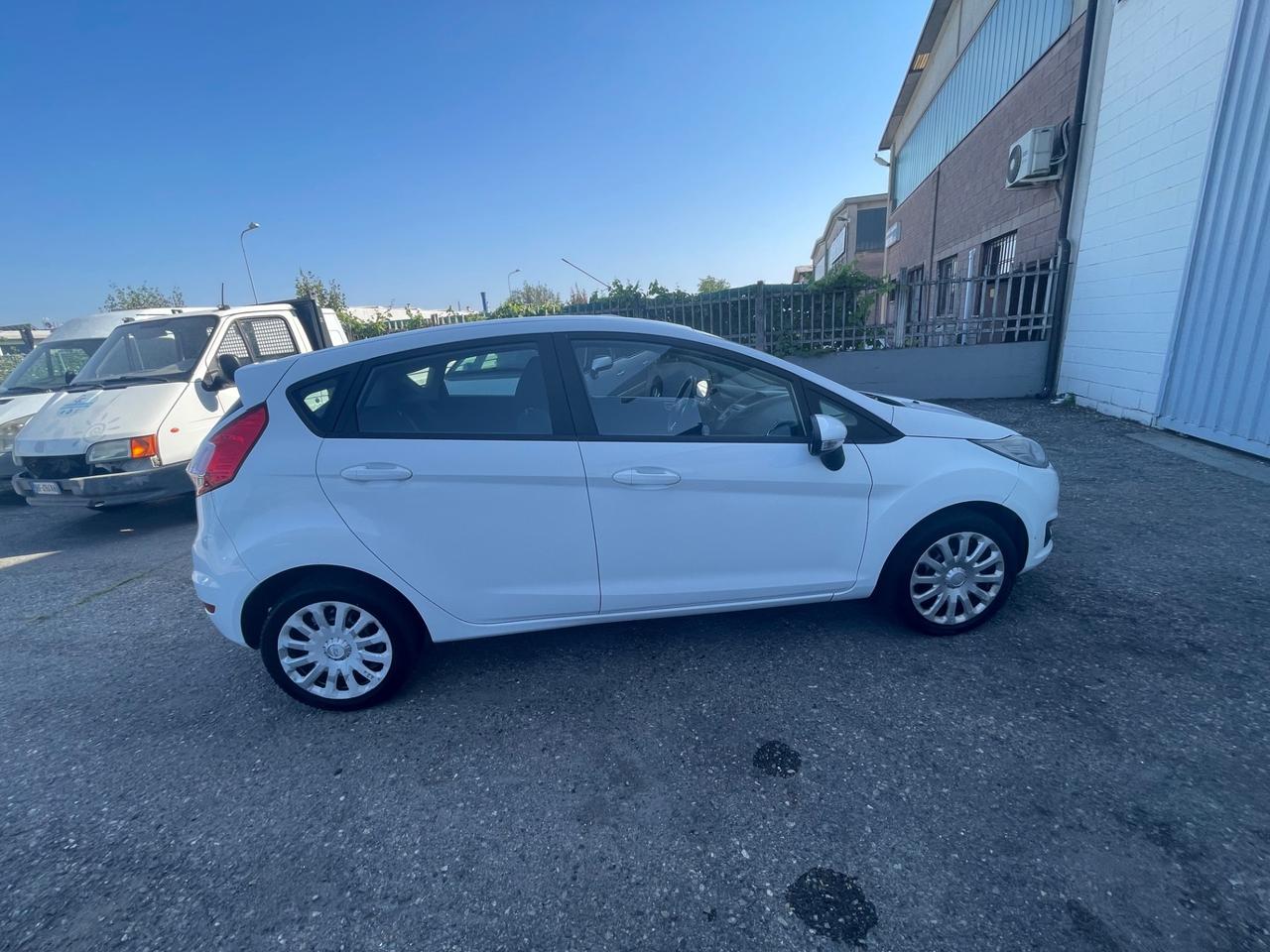 Ford Fiesta 1.4 5 porte Bz.- GPL