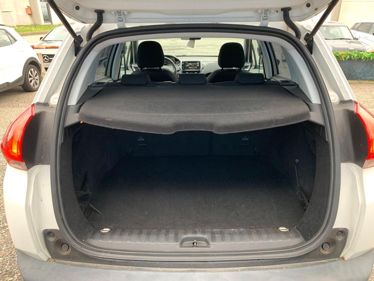 Peugeot 2008 PureTech 82 Active **COMMERCIANTI**
