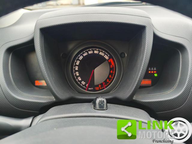 TOYOTA Urban Cruiser 1.4 D-4D AWD Luxury