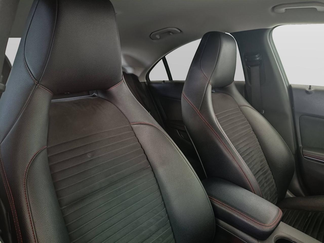 Mercedes-Benz CLA - C117 - CLA 200 d Premium auto FL