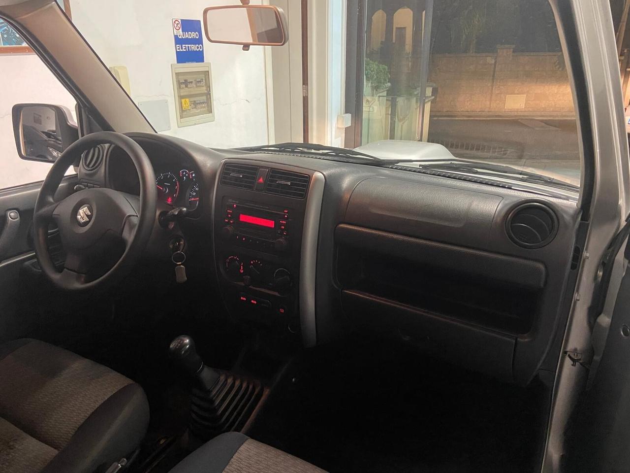 Suzuki Jimny 1.5 DDiS cat 4WD JLX