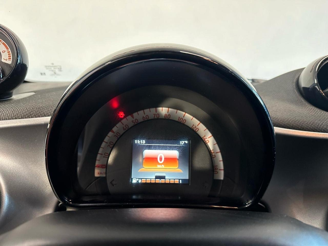 Smart ForTwo 90 0.9 T twinamic allestimento Brabus