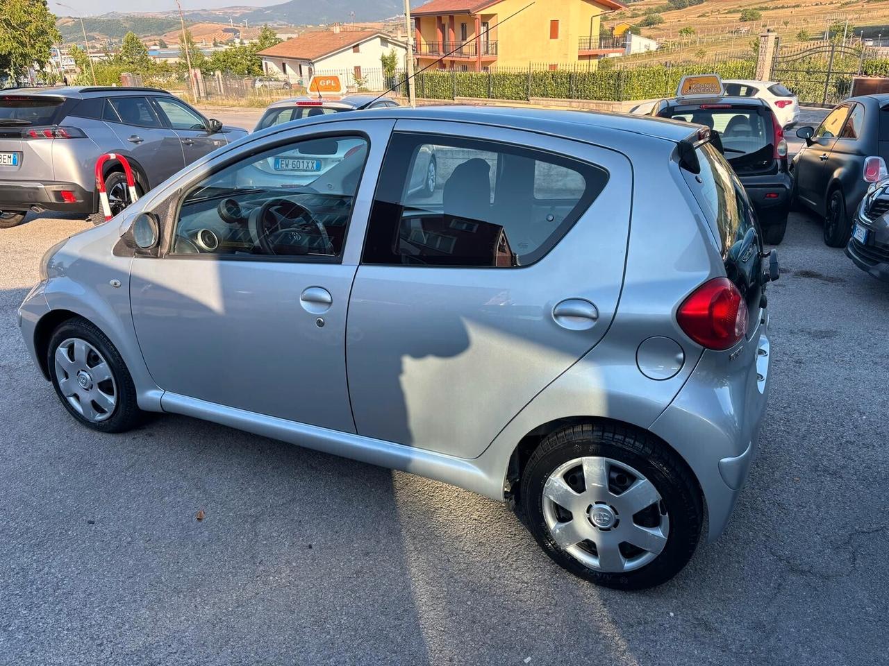 Toyota Aygo 1.4 turbodiesel 5 porte Sol