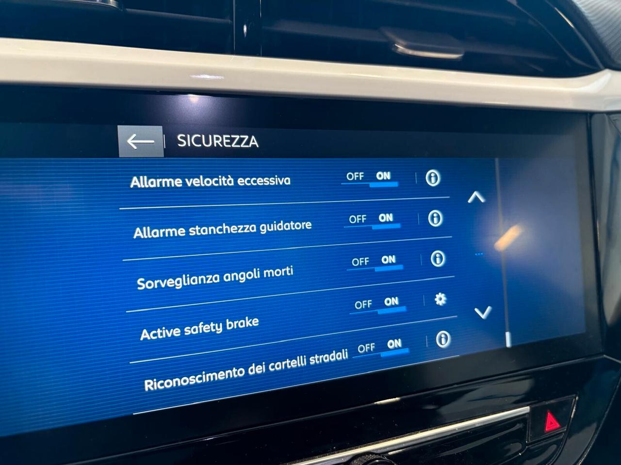 Opel Corsa GS 1.2 100 CV 6mt SPOTICAR