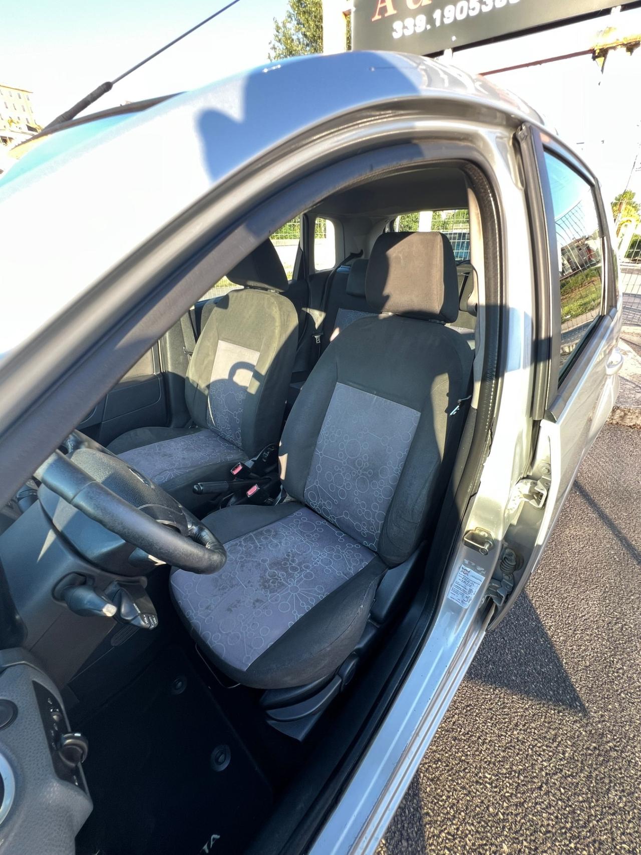 Ford Fiesta 1.4 TDCi 5p. Ghia