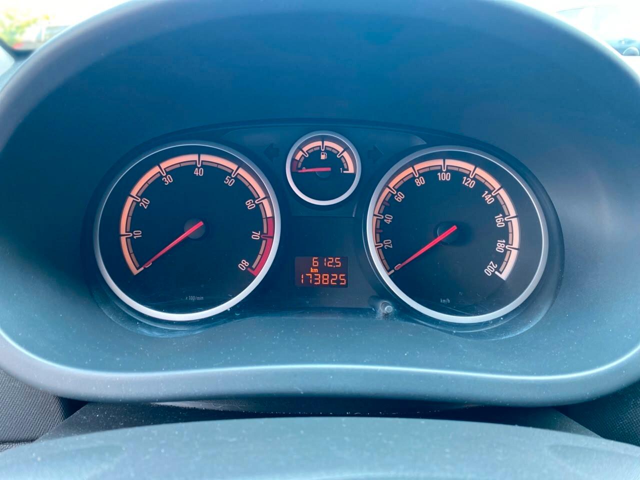 Opel Corsa 1.2 5 porte Easytronic Cosmo
