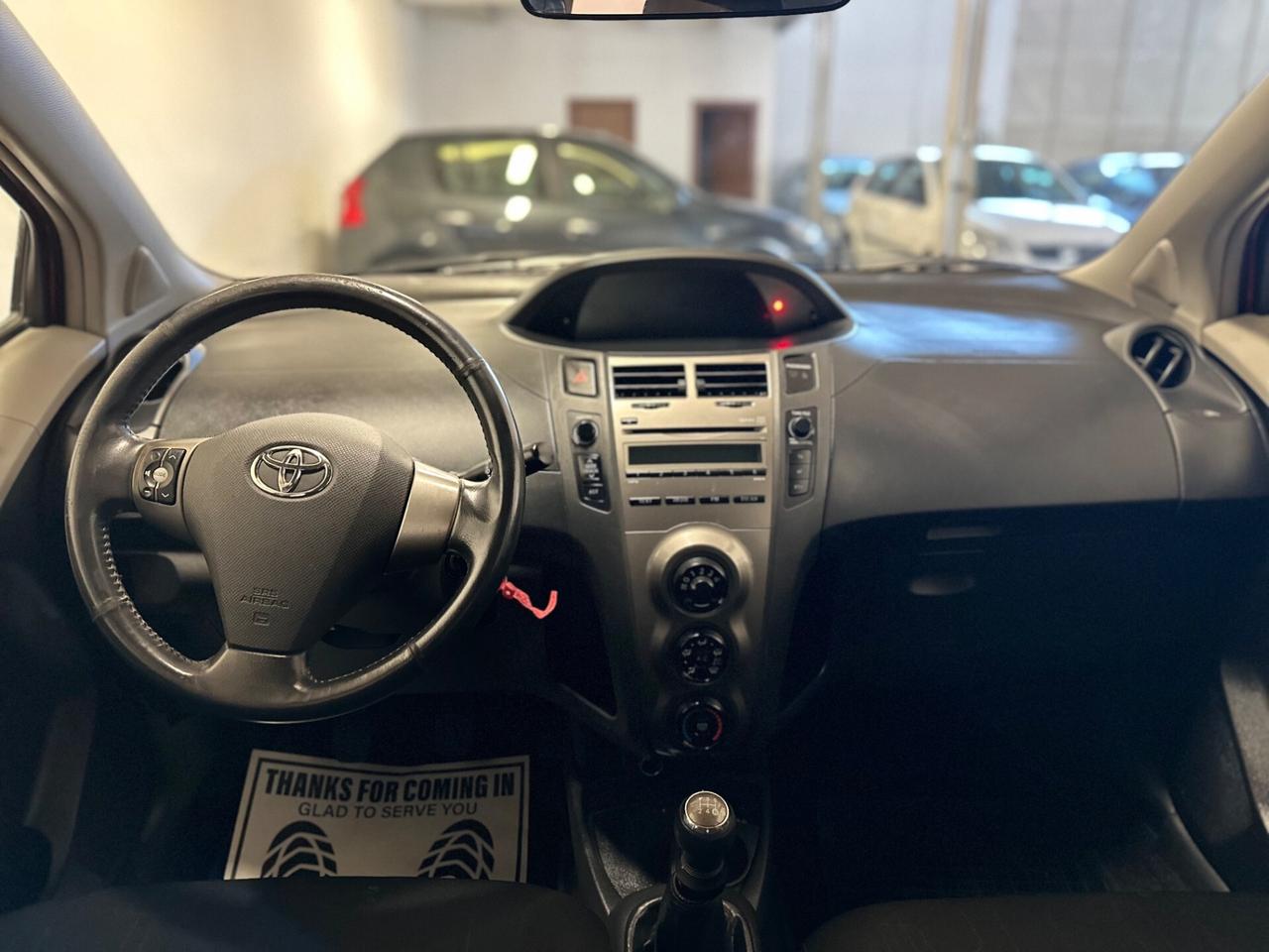 Toyota Yaris 1.0 5 porte Now NEOPATENTATI