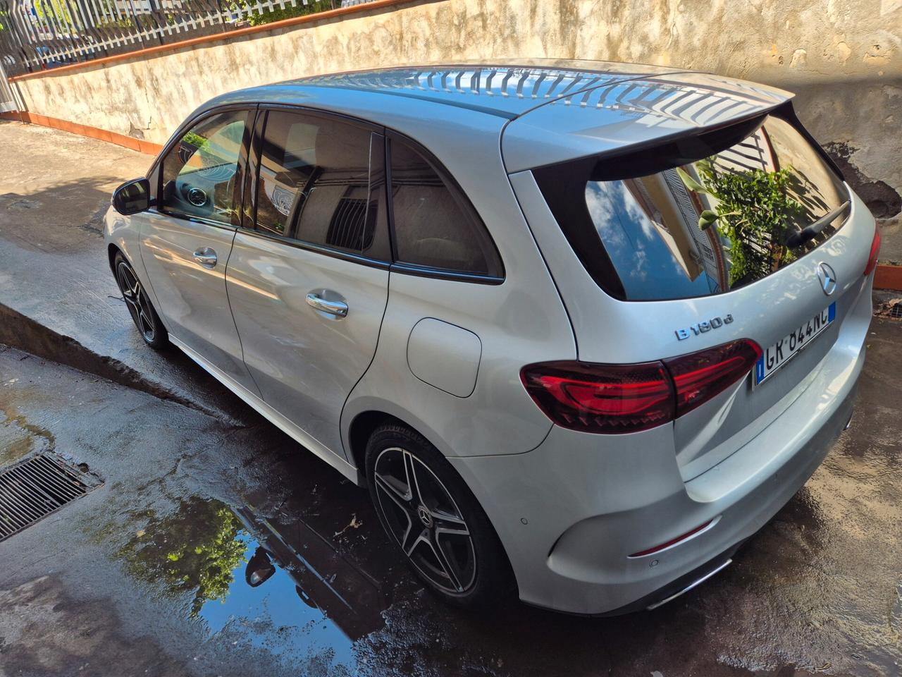 Mercedes-benz B 180 d Automatic AMG Line Premium Plus