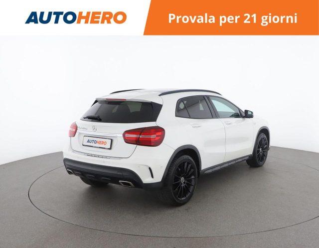 MERCEDES-BENZ GLA 200 d Automatic Premium