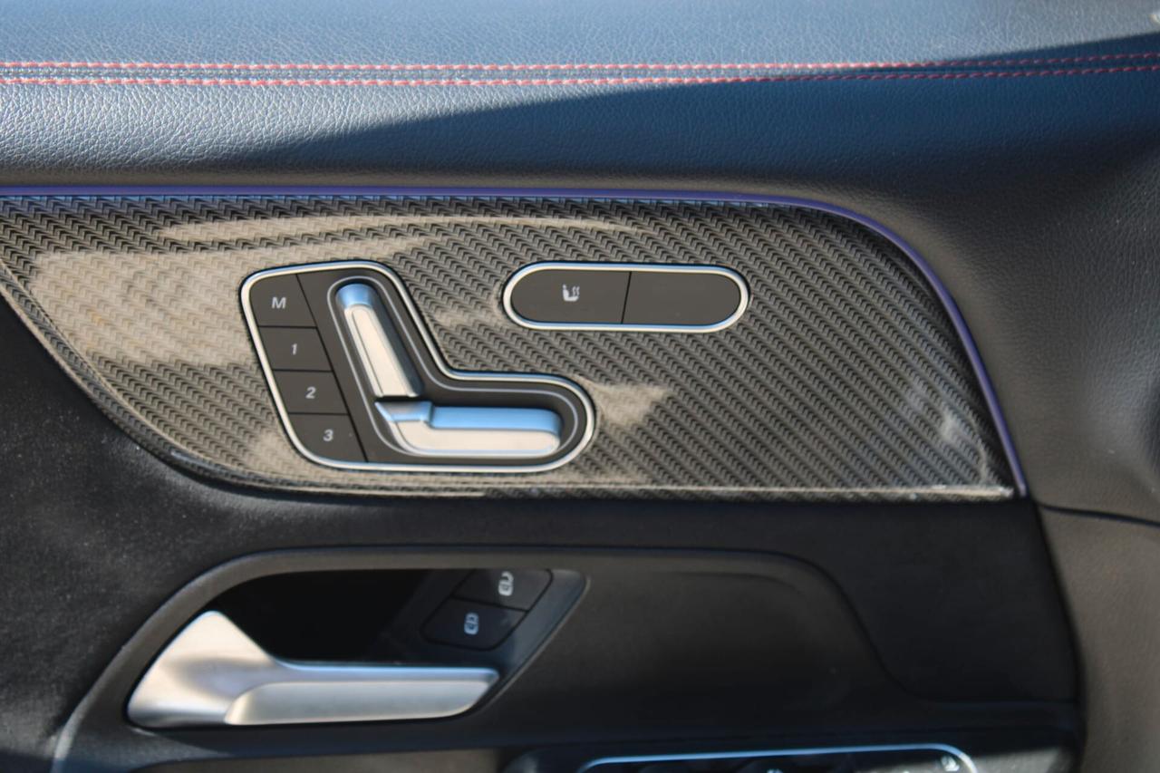 Mercedes-benz GLB 200d Tua A SOLI 299€