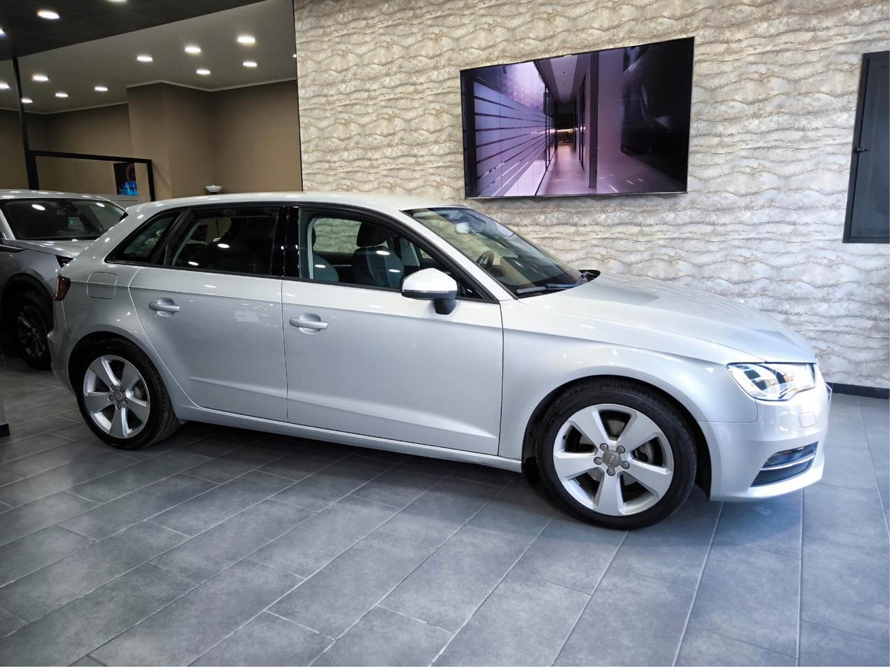 Audi A3 SPB 1.6 TDI Attraction