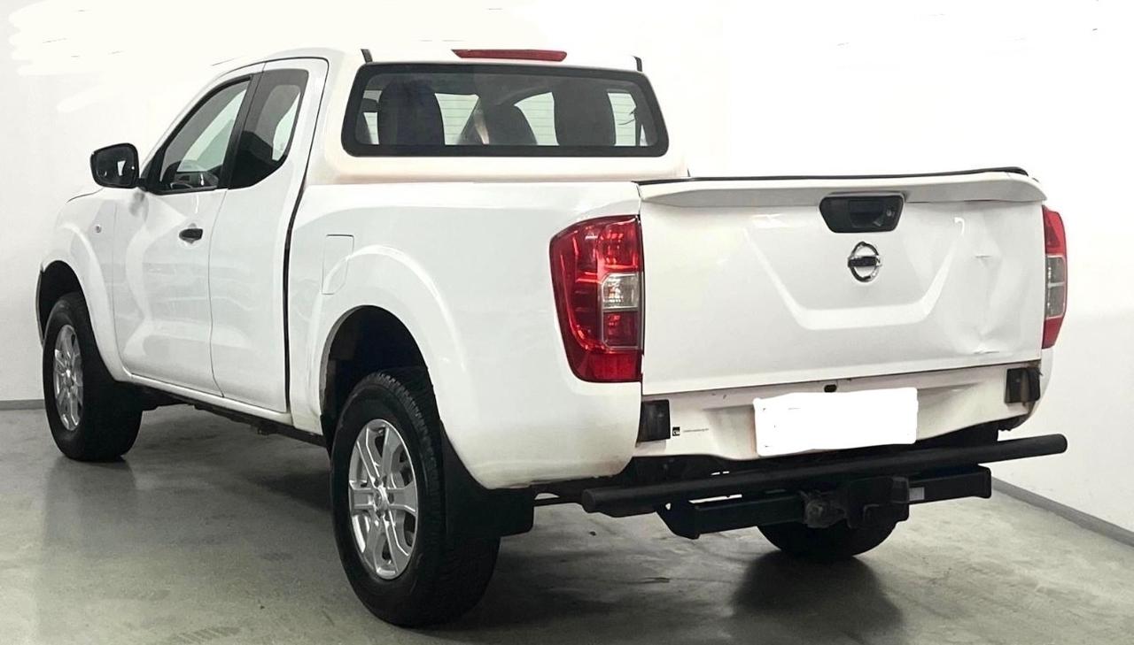 Nissan Navara 2.3 dCi 4WD King Cab Acenta IVA ESPOSTA