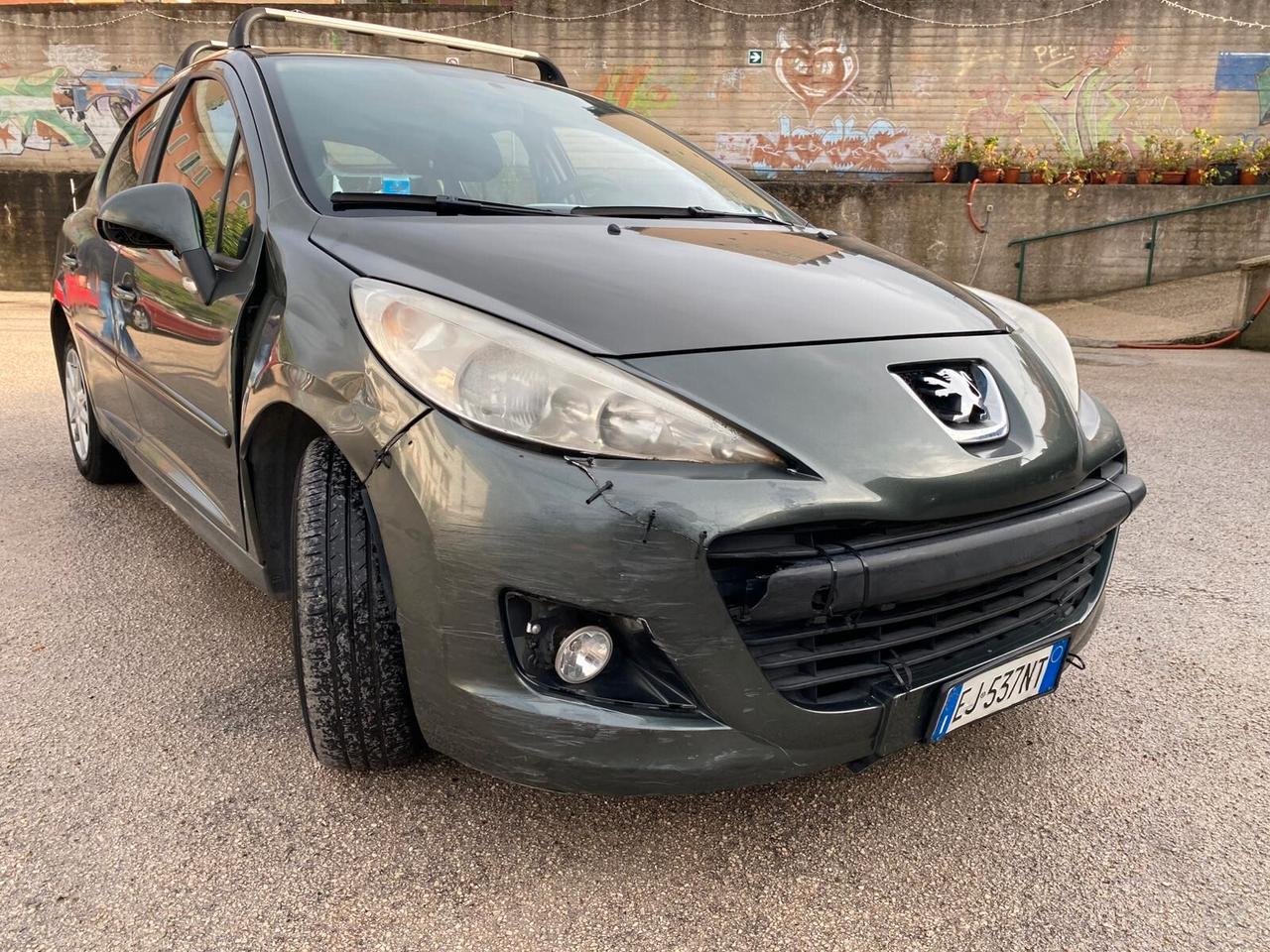 Peugeot 207 1.4 HDi 70CV 5p. Full opt economica 2011