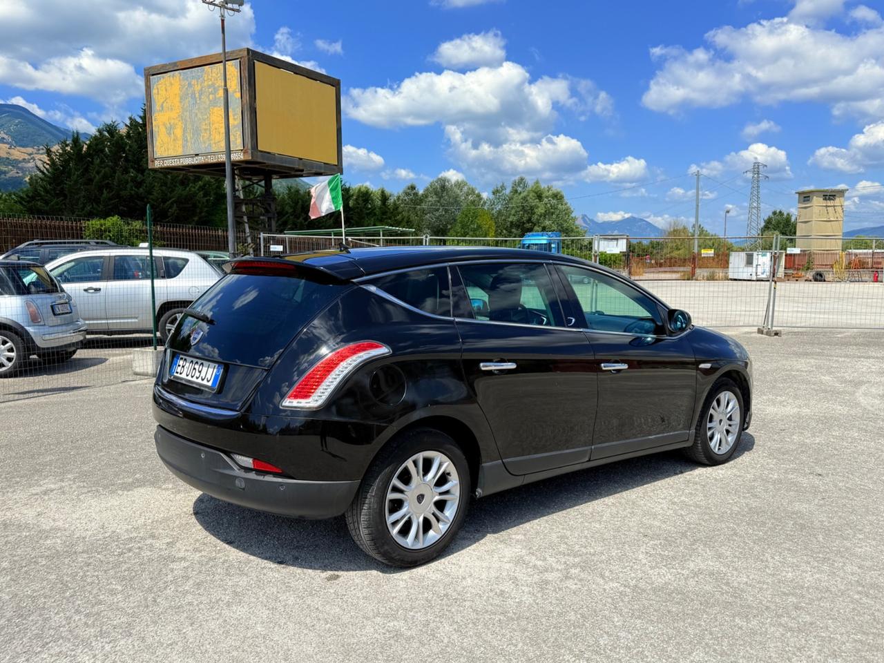 Lancia Delta 1.6 MJT DPF Argento