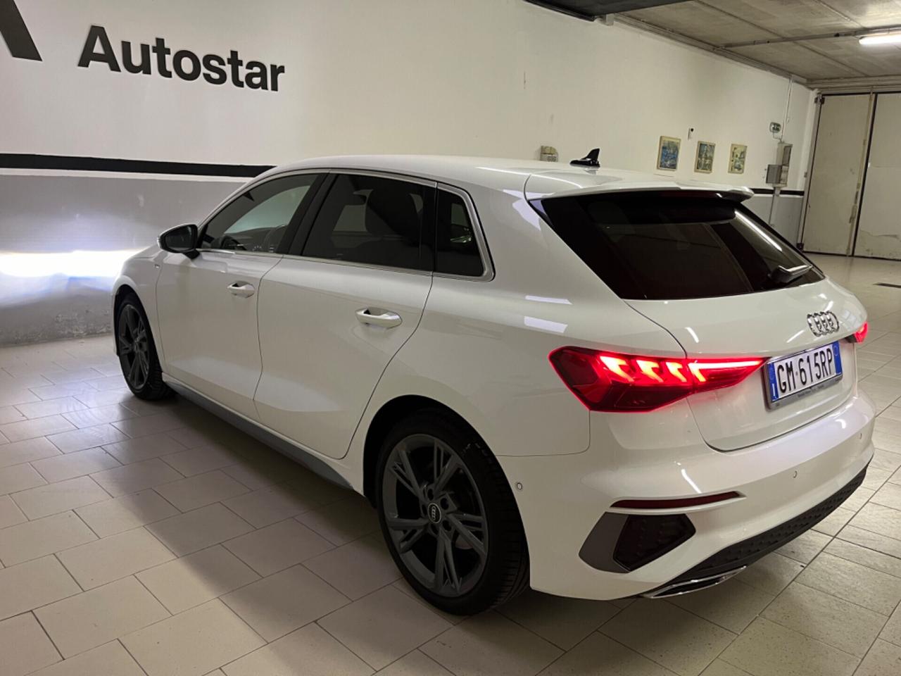 Audi A3 SPB 30 TFSI S tronic line edition