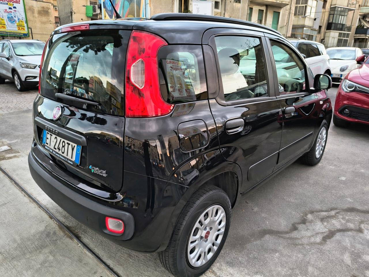 FIAT PANDA BENZINA-METANO UNICOPROPRIETARIO 2014