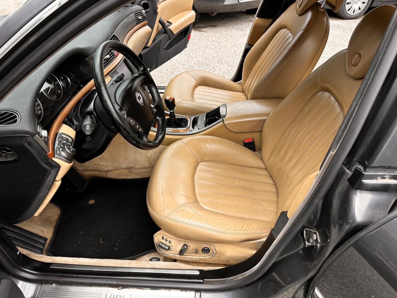 Lancia Thesis 2.4 JTD Emblema 6Marce