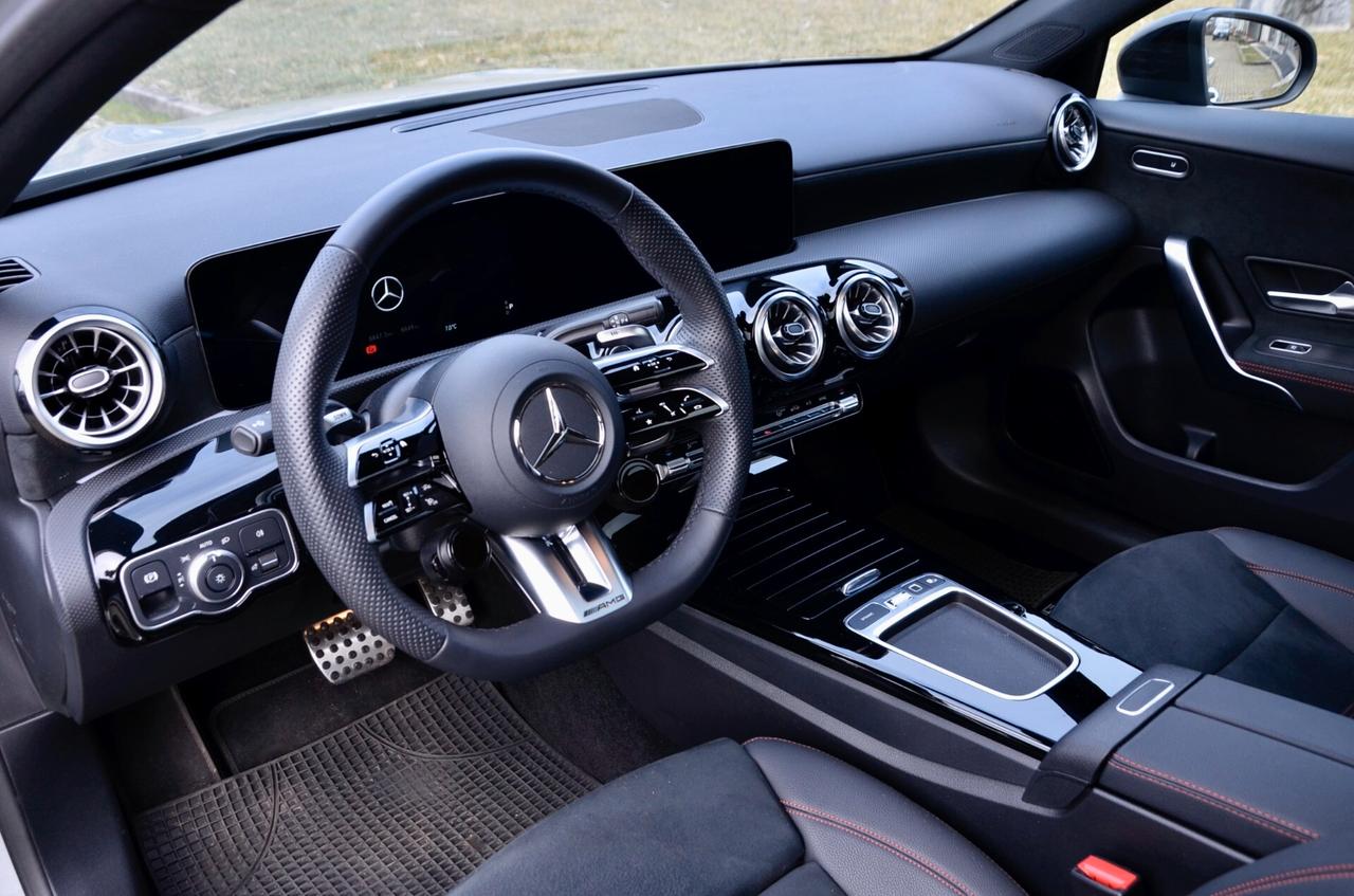 MERCEDES-BENZ A 35 AMG 4MATIC 306cv AUTO, GARANZIA UFFICIALE, UNICOPROPRIETARIO, UFF ITALIANA, EURO 6E, TETTO, NIGHT PACK, FARI MULTIBEAM, HI-FI PREMIUM, PERMUTE