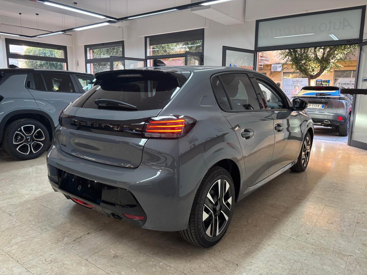 Peugeot 208 1.2 100 5 porte Allure + Vision Pack My25