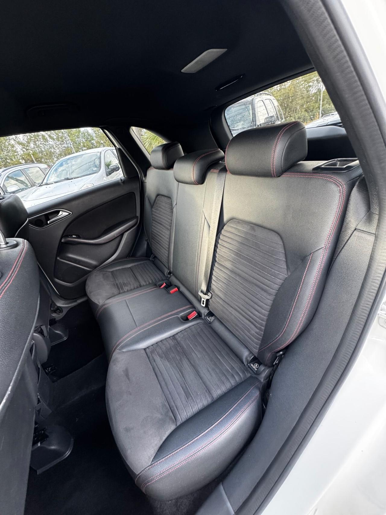 Mercedes-benz B 180 d Automatic Premium AMG