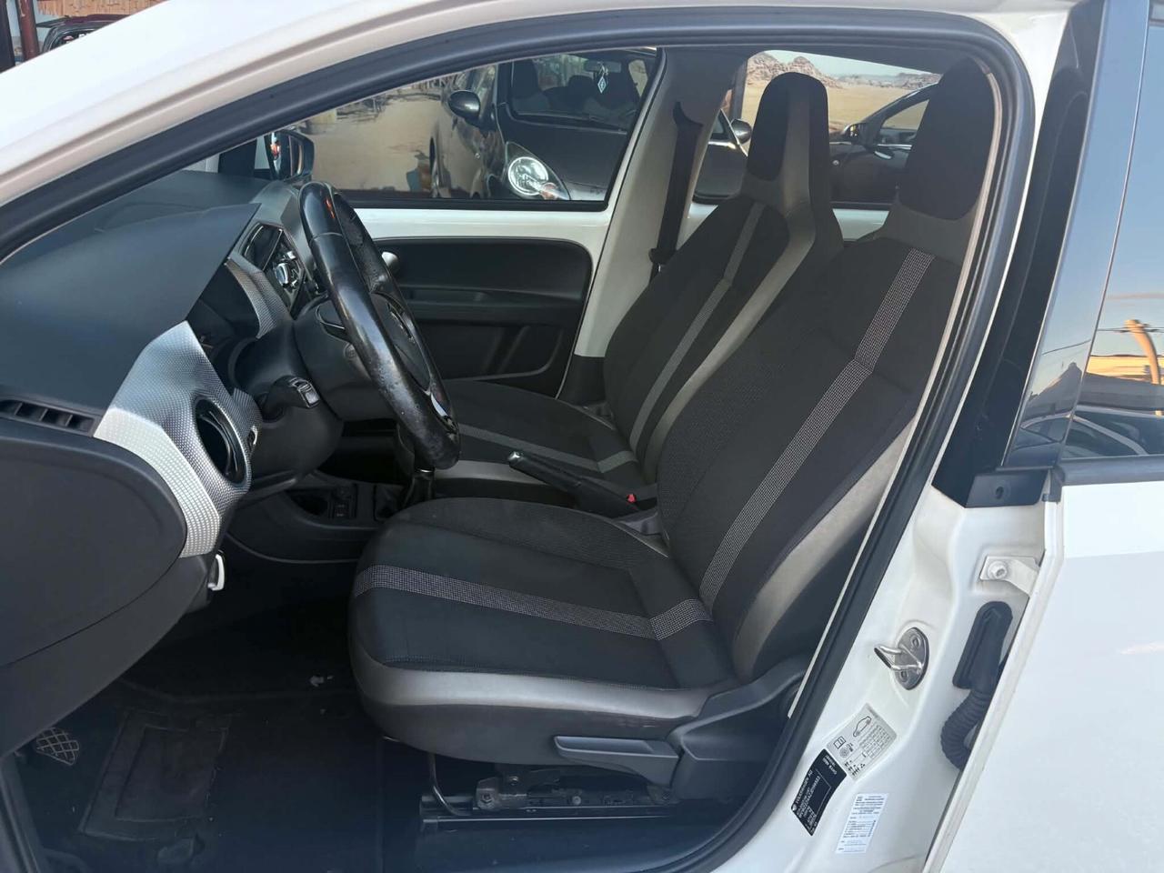 Volkswagen up! 1.0 75 CV 5p. high